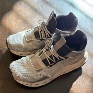 On Running Women's Athletic Shoes - Cream and Navy
